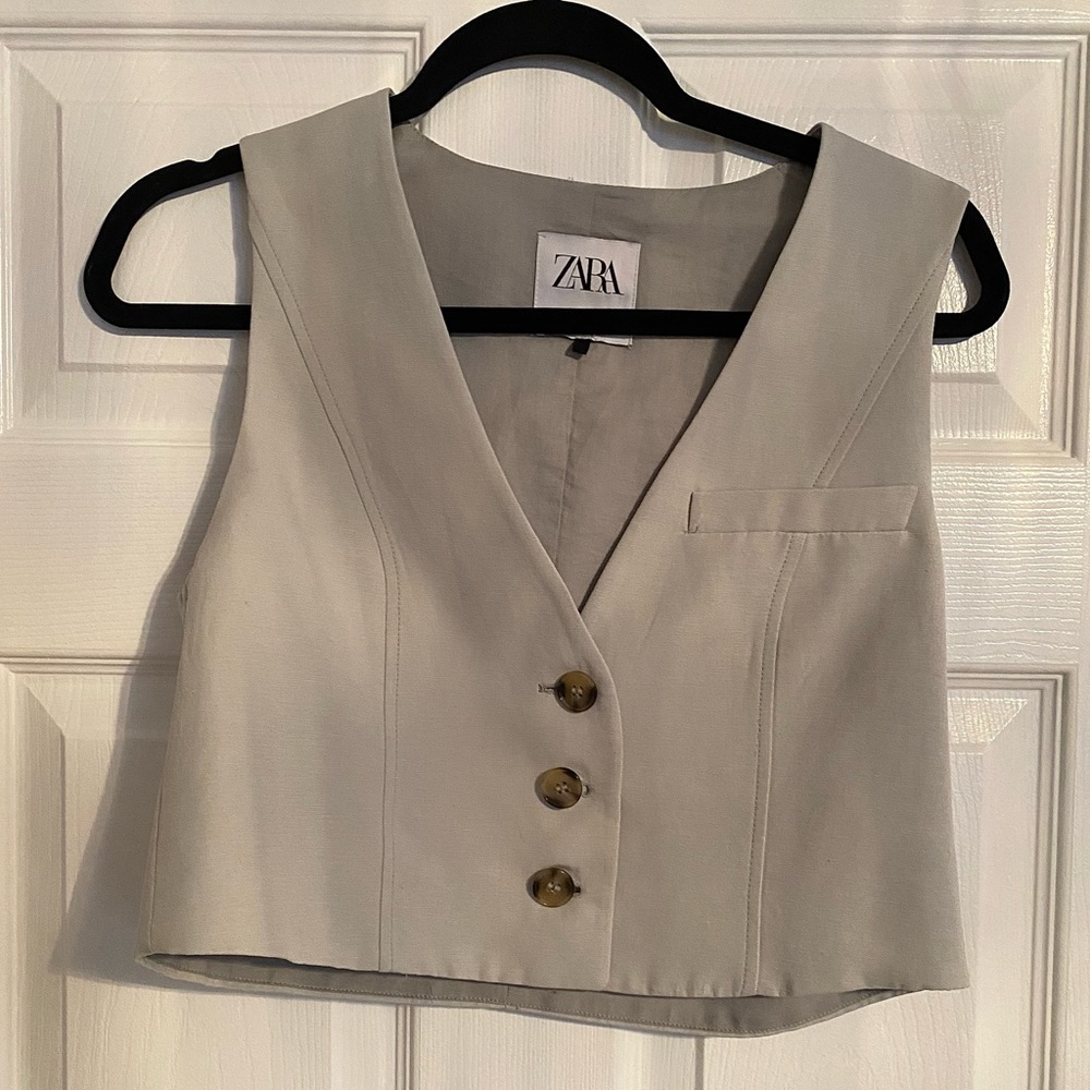 Zara vest